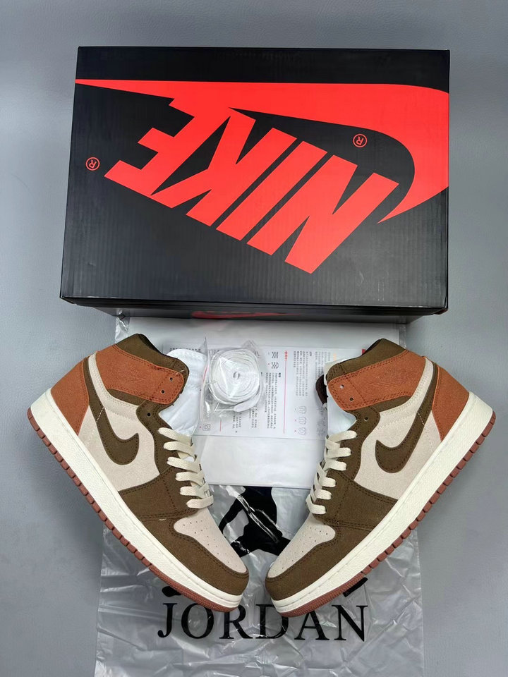 Nike Air Jordan 1 Retro AJ1 Chaussures High OG Marron